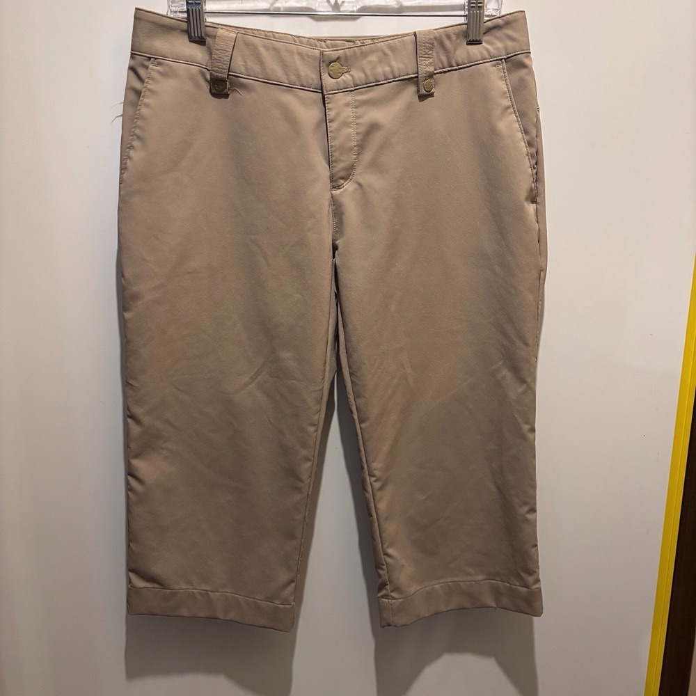Under Arm our Tan Capris Ladies Size 8 34"‎ X 9" X 18"